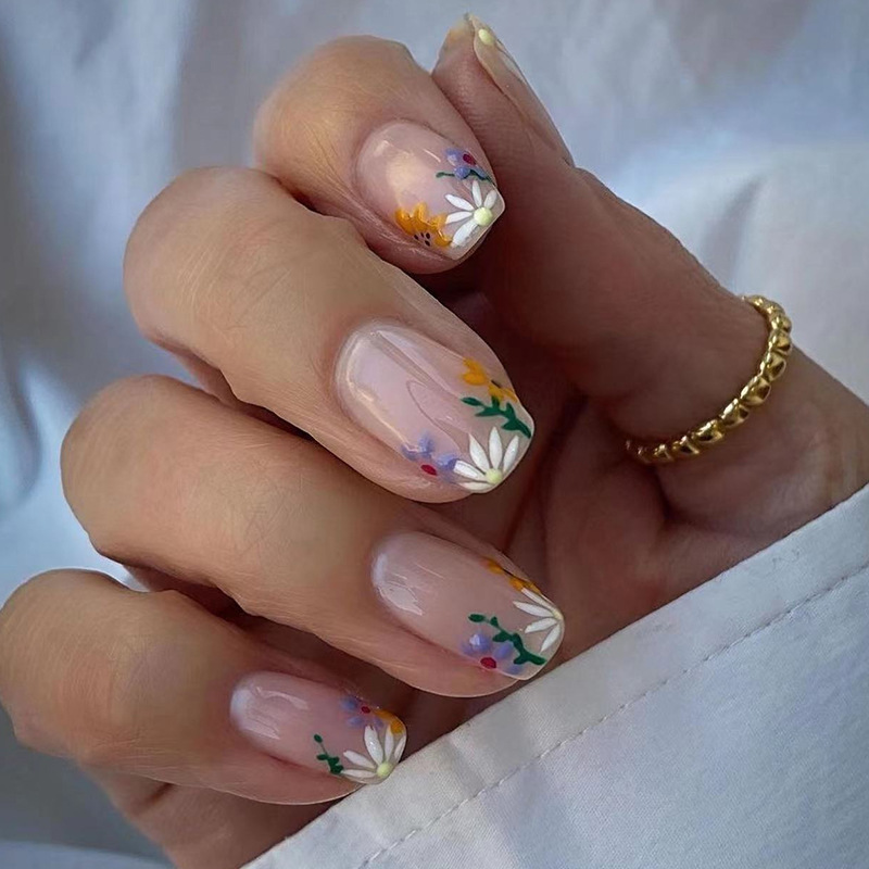 24 medium and long European sq - Nail Art Y2K review and price